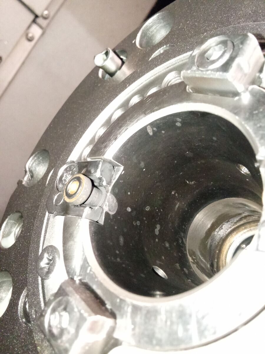 DMG Mori NH 5000 – vpenjalni konus vretena, Pred obnovo